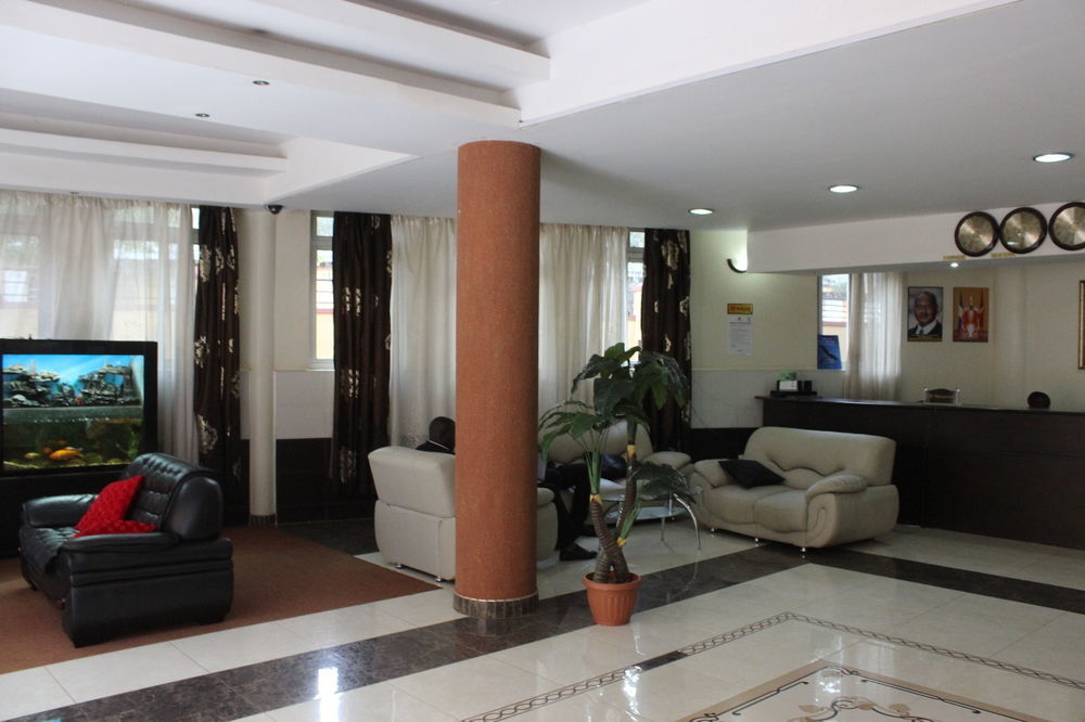 Grand Global Hotel Кампала Экстерьер фото