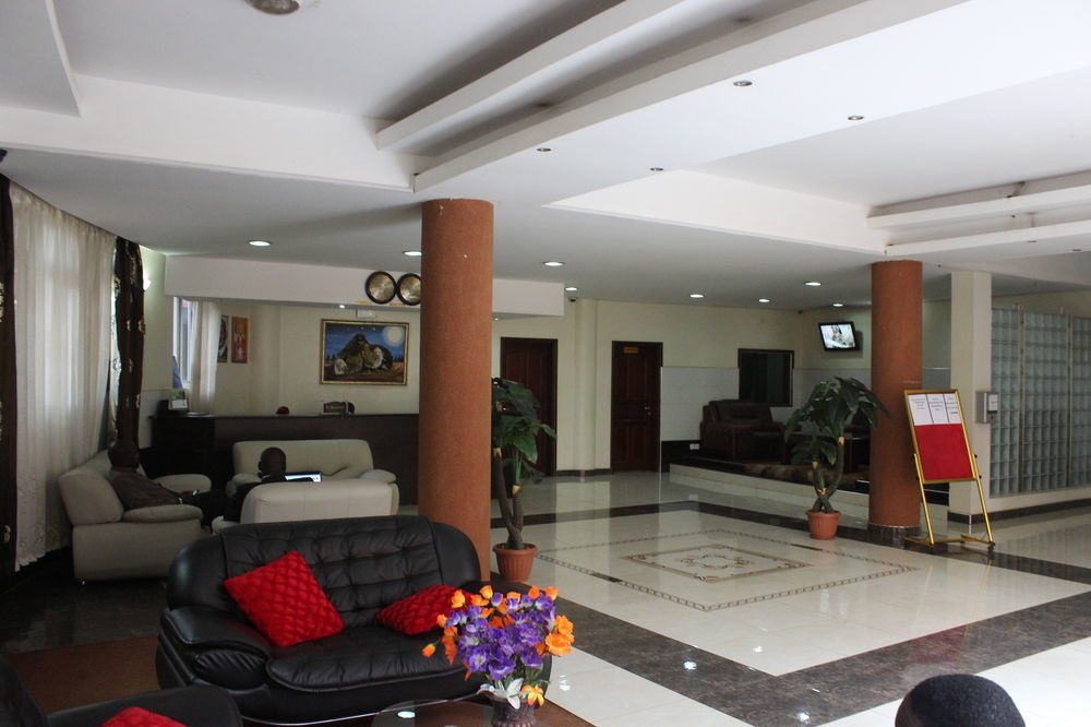Grand Global Hotel Кампала Экстерьер фото