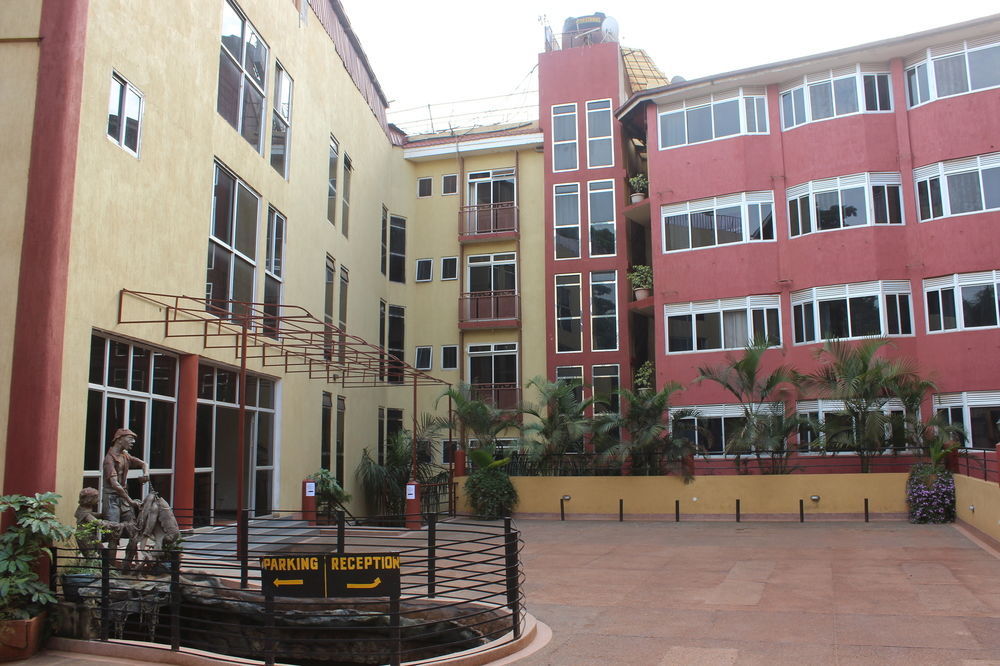 Grand Global Hotel Кампала Экстерьер фото