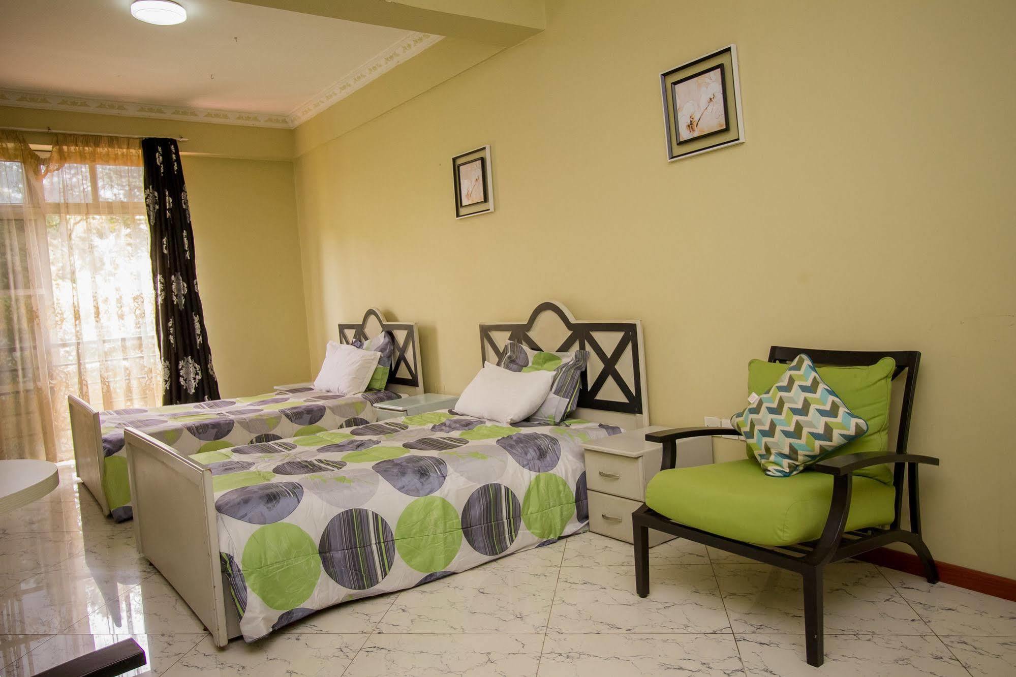 Grand Global Hotel Кампала Экстерьер фото